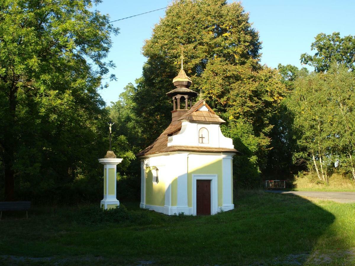 U Lekninu Villa Doksy  Buitenkant foto